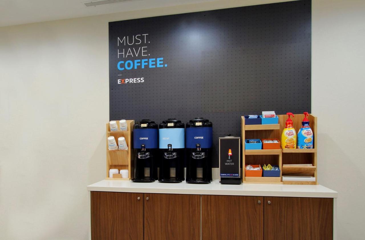 Holiday Inn Express - Kansas City Downtown By Ihg Ngoại thất bức ảnh